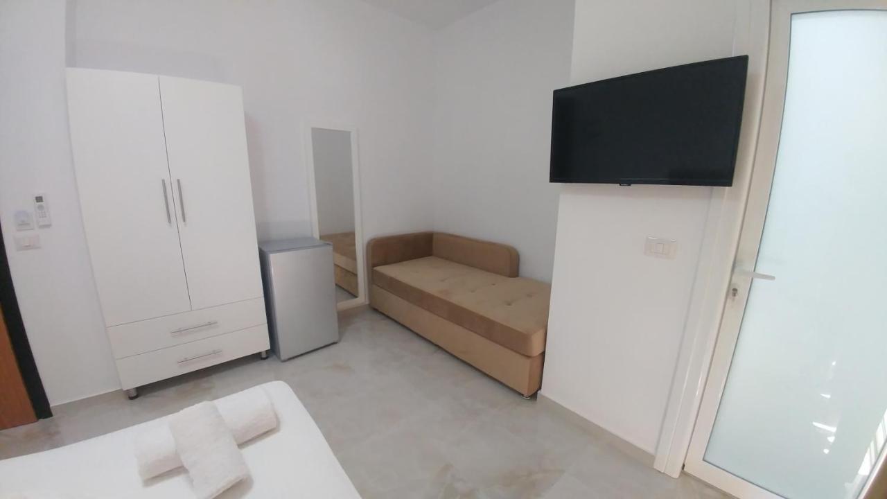 Hotel Zeka Ksamil Exteriér fotografie