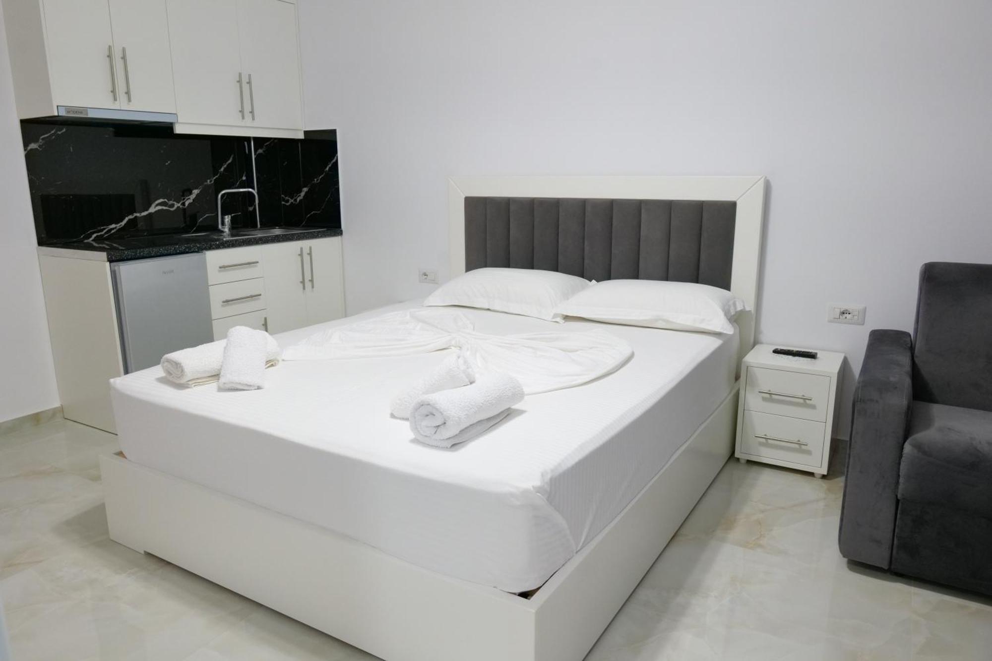 Hotel Zeka Ksamil Exteriér fotografie
